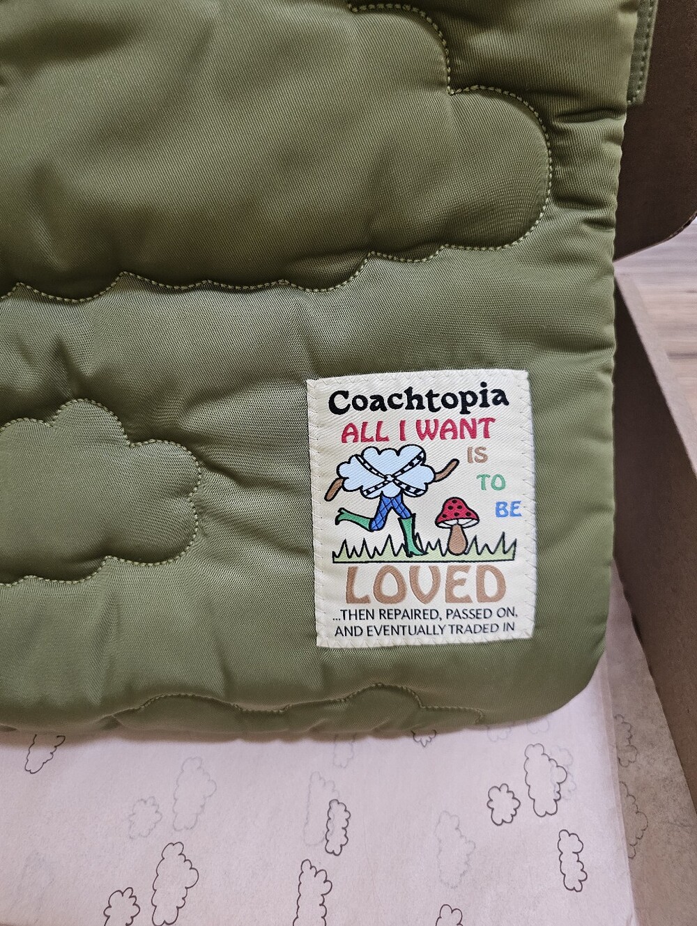 Coachtopia Loop Flat Tote - Picture 9 of 12